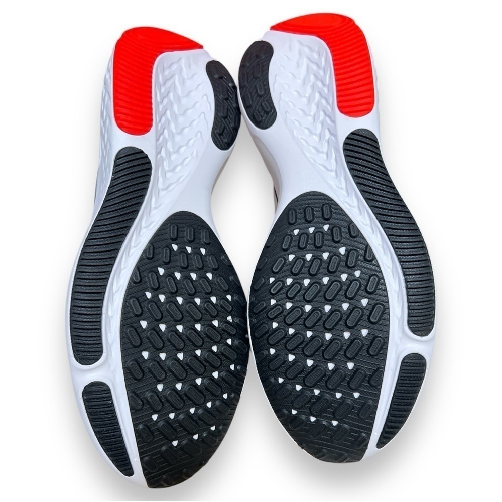 Nike Men's React Miler Running Sneakers - Picture 8 of 8